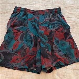 Lulu Men's Multicolor Patterned Shorts